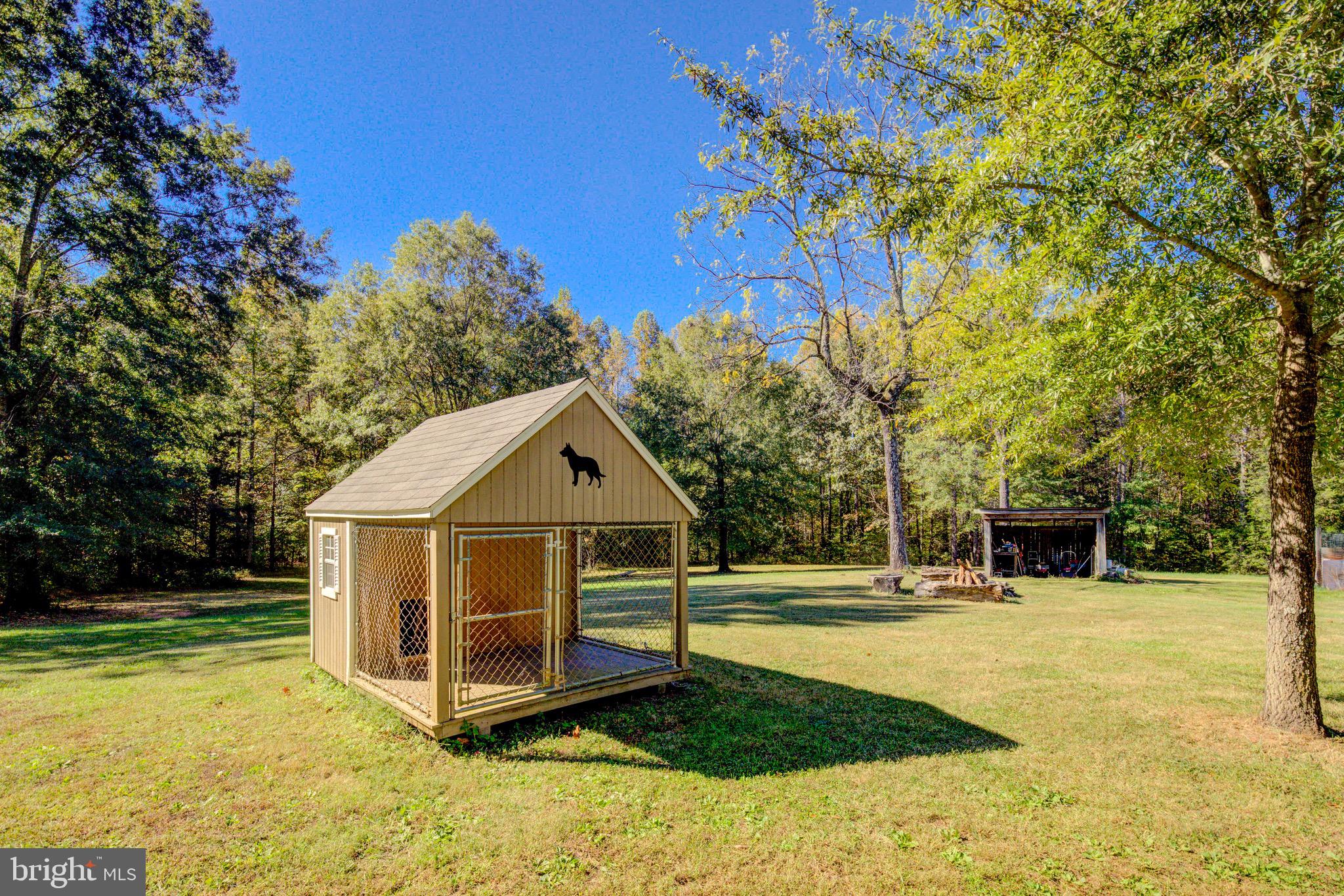 1421 Bohannon Road Bumpass, VA 23024 - Photo 26 of 55 Heated Dog Castle (2 on property)