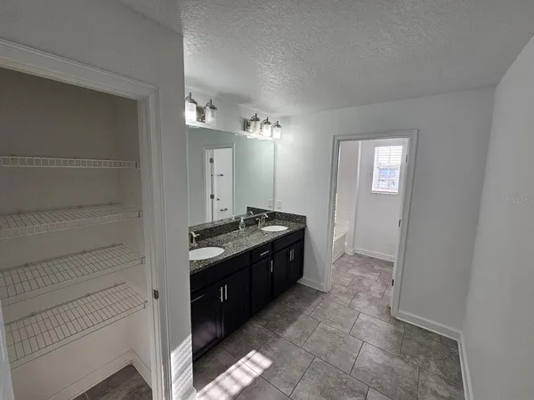 $3,100 | 3059 Beaver Creek Drive, Kissimmee, FL 34746