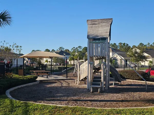 $3,100 | 3059 Beaver Creek Drive, Kissimmee, FL 34746