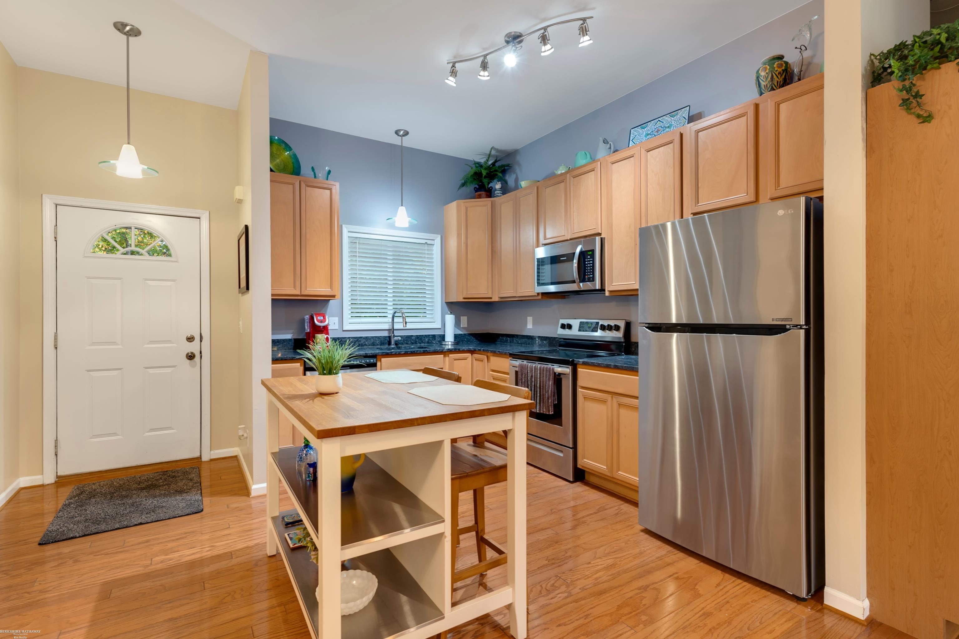 1596 Rivers Edge, Unit 59 Rochester Hills, MI 48307 - Photo 17 of 37