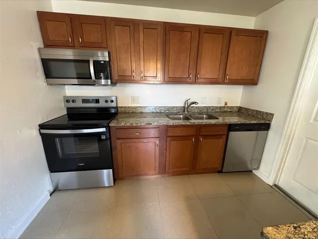 $2,900 | 788 Northwest 15th Place, Pompano Beach, FL 33060