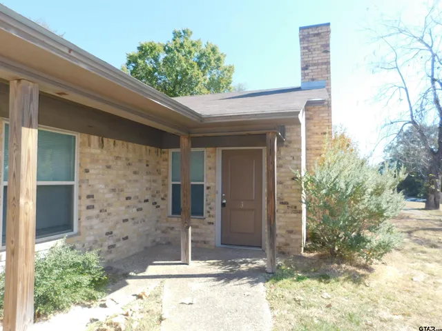 $1,200 | 602 East South Street, Unit 3, Lindale, TX 75771