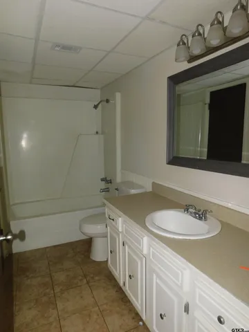 $1,200 | 602 East South Street, Unit 3, Lindale, TX 75771