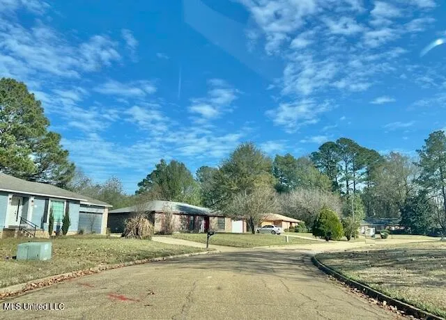 $129,900 | 1946 Oakwood Place, Jackson, MS 39213