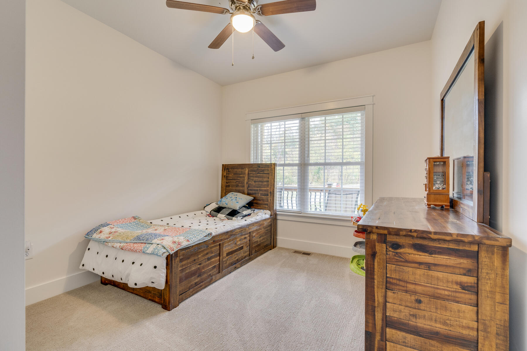 838 Cedar Branch Road Kingsport, TN 37664 - Photo 22 of 35 022