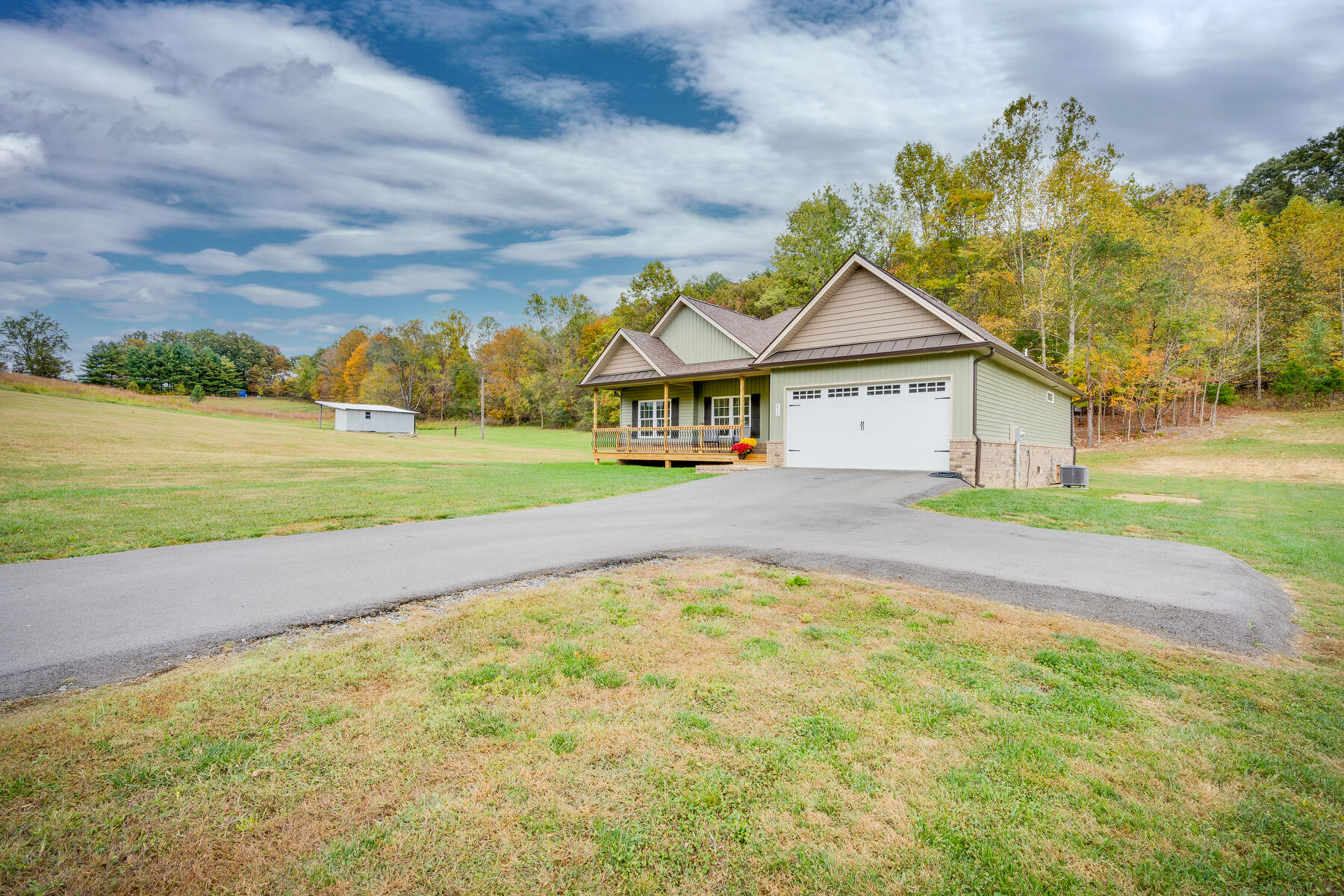 838 Cedar Branch Road Kingsport, TN 37664 - Photo 3 of 35 003