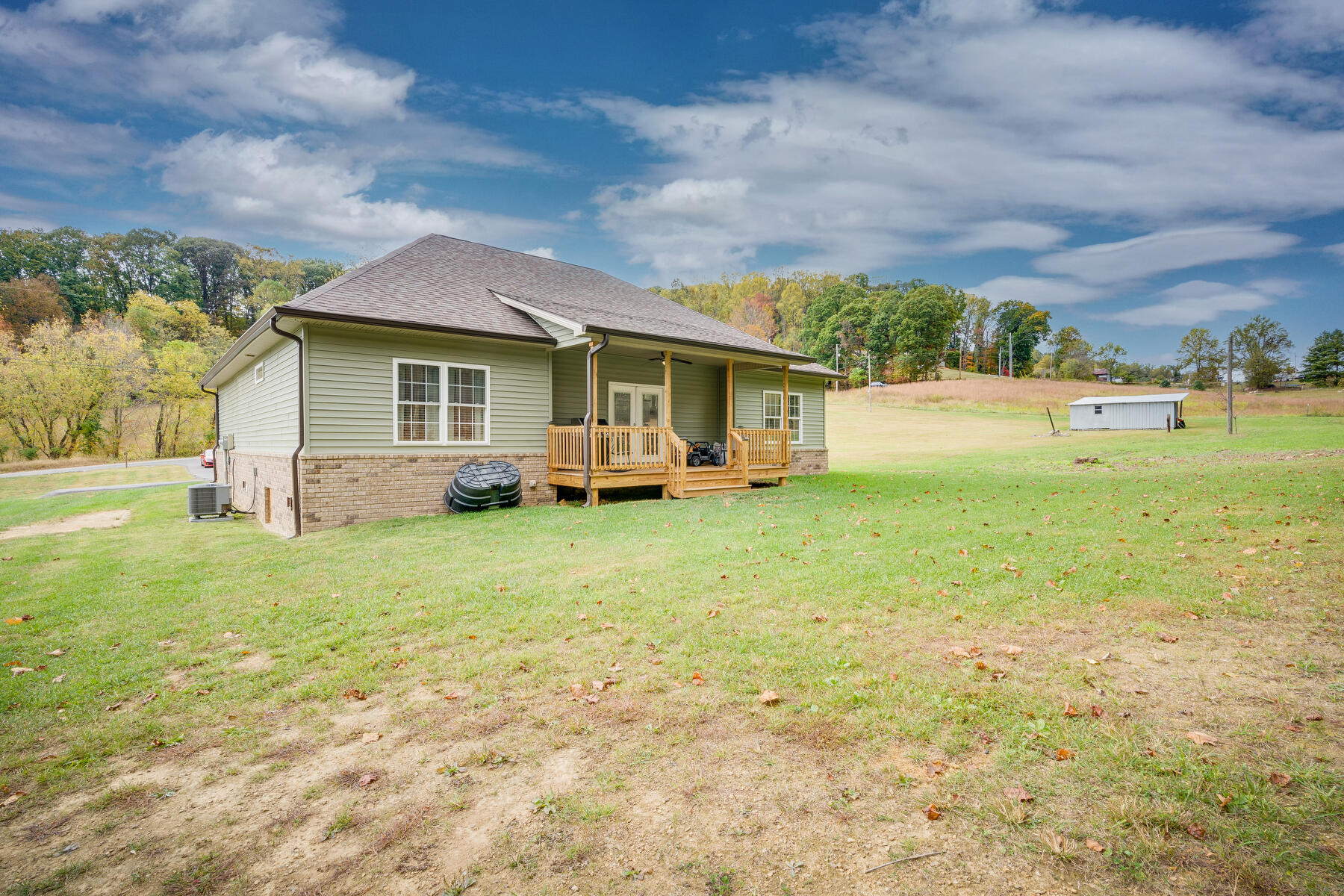 838 Cedar Branch Road Kingsport, TN 37664 - Photo 31 of 35 031