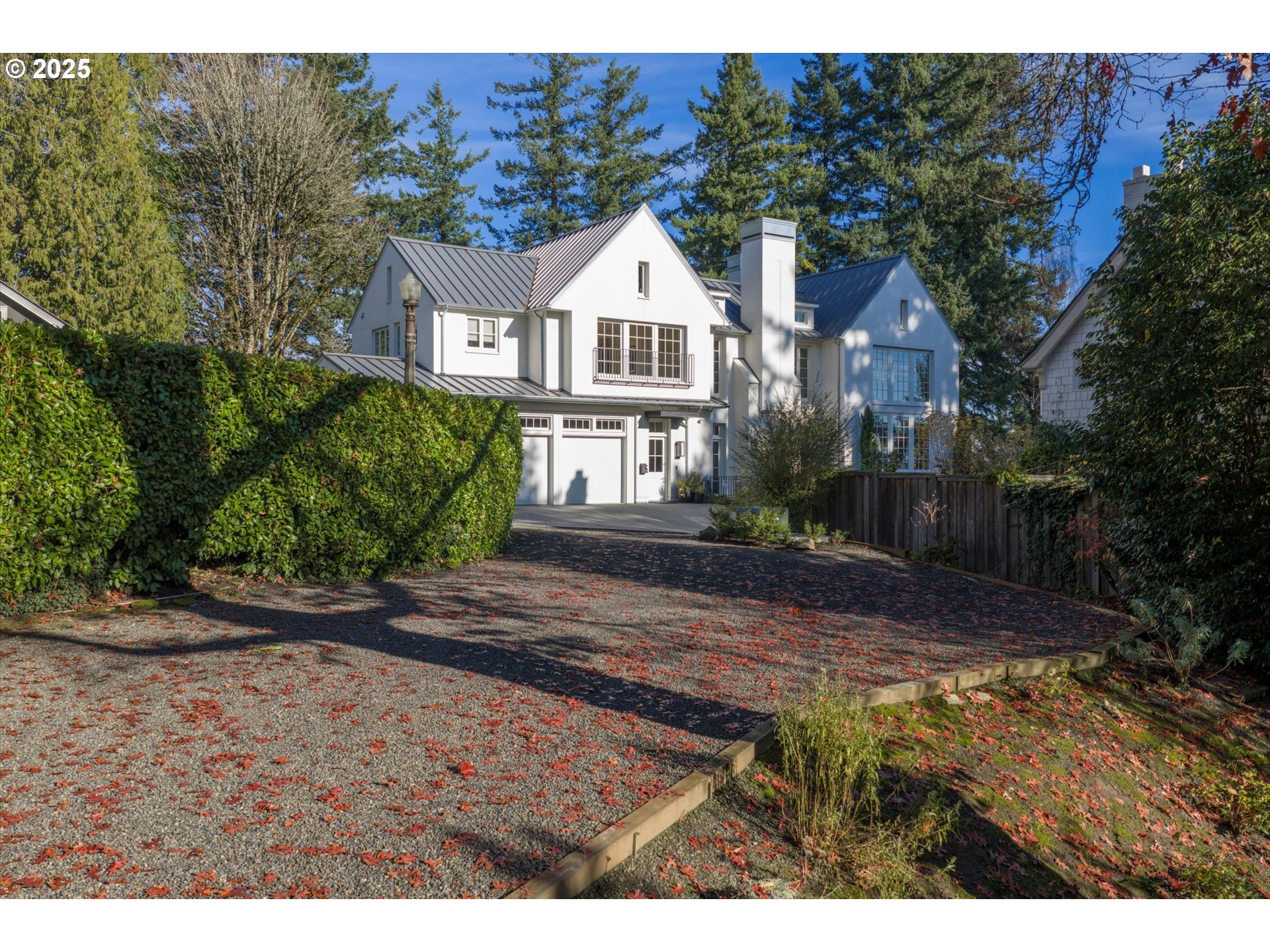 Southwest Hillcrest Place Portland, OR 97201 - Photo 7 of 11 a front view of a house with a yard