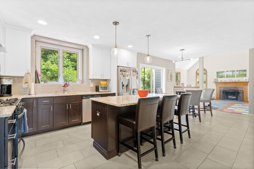 88 Providence Road Westford, MA 01886 - Photo 2 of 28