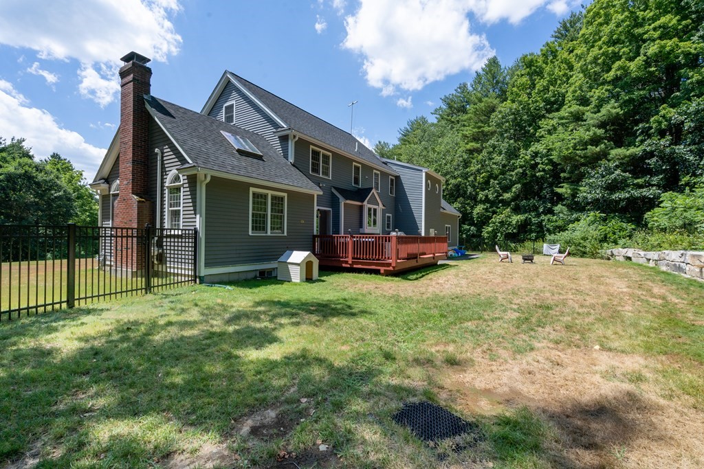 88 Providence Road Westford, MA 01886 - Photo 22 of 28