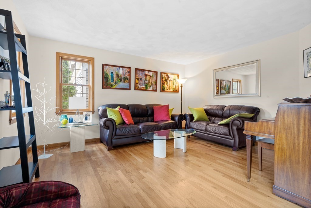 88 Providence Road Westford, MA 01886 - Photo 6 of 28