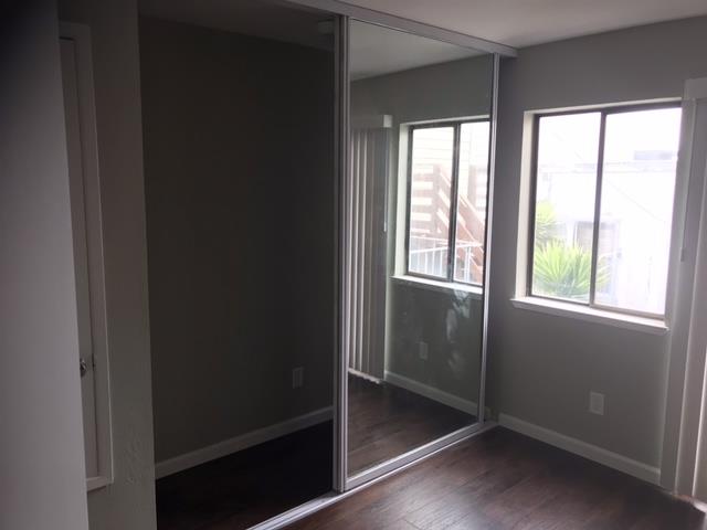 28 Houston Street San Francisco, CA 94133 - Photo 4 of 32 view of empty room with window