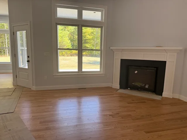 $1,099,999 | 307 South E Main Street, Unit LOT 9, Douglas, MA 01516