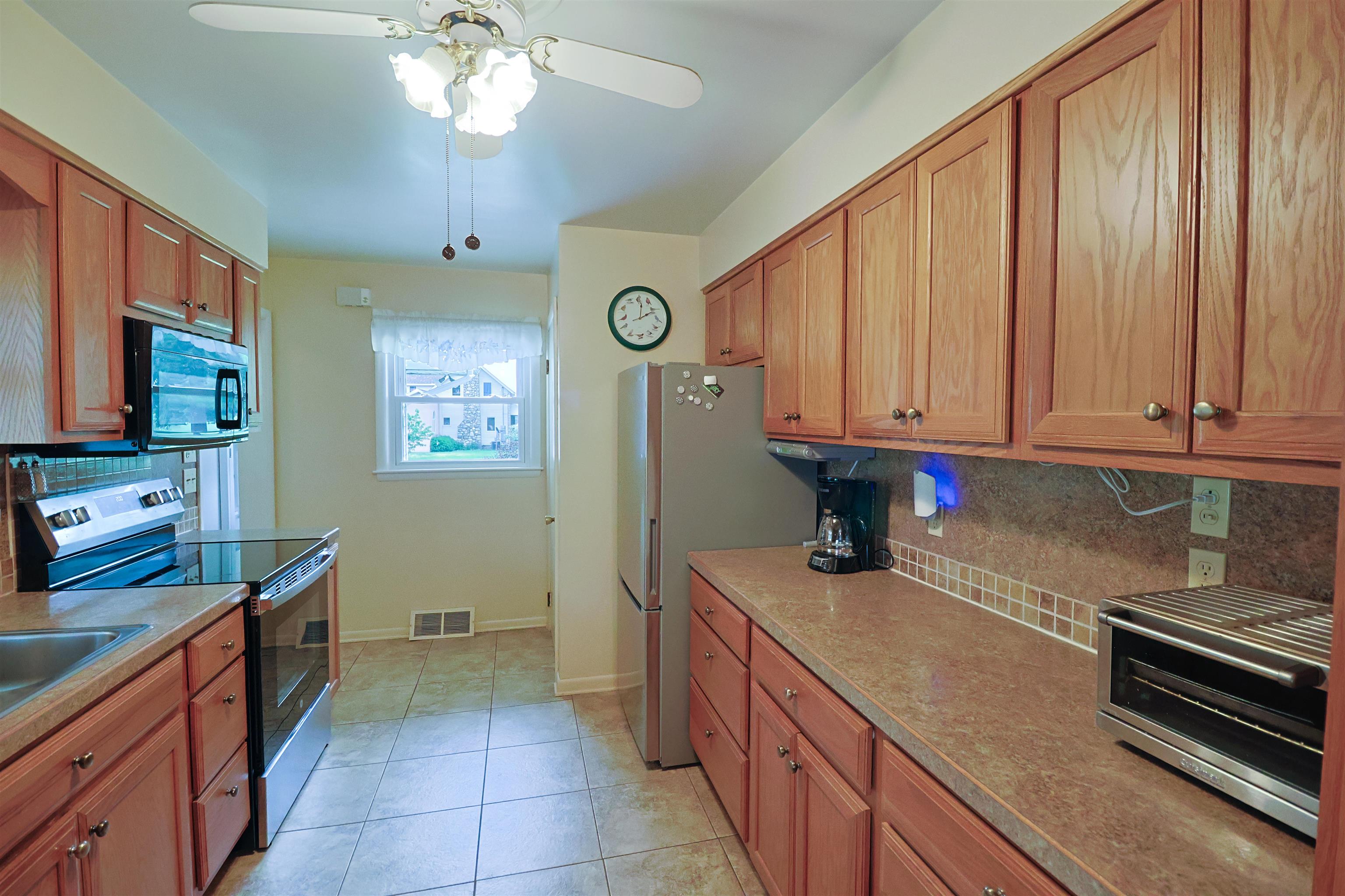 2480 West Baseline Road Mount Pleasant, MI 48858 - Photo 8 of 28