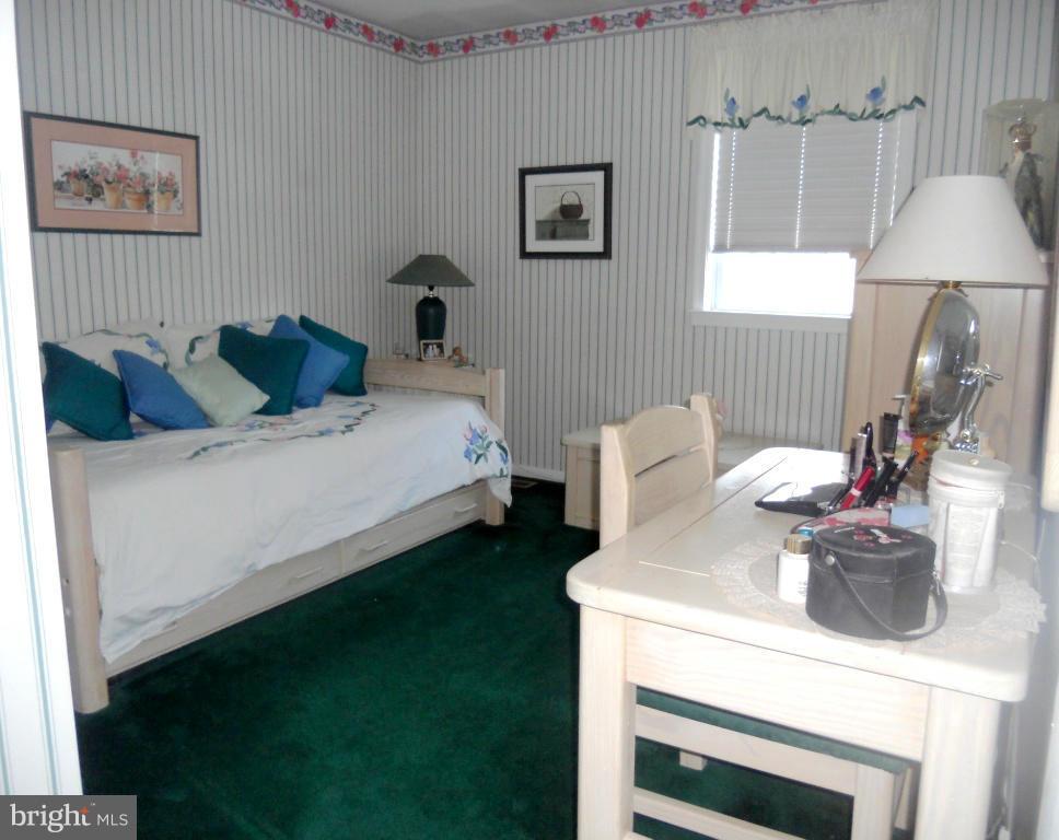 212 Elk Road Baltimore, MD 21221 - Photo 13 of 28 3rd Bedroom