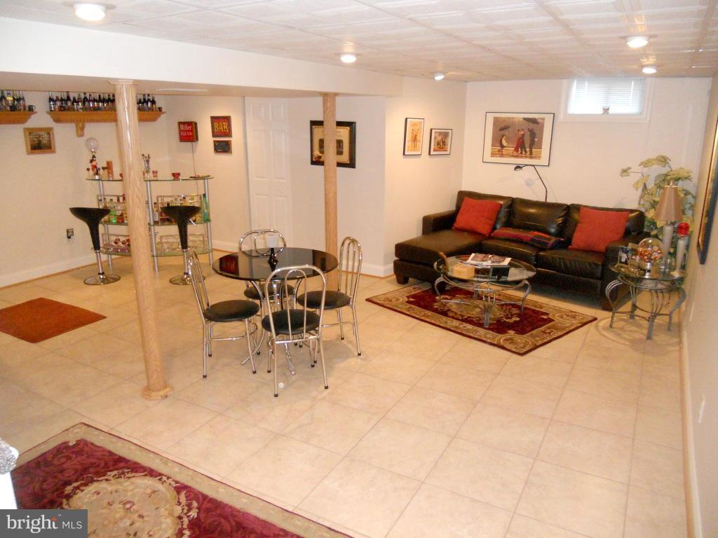212 Elk Road Baltimore, MD 21221 - Photo 16 of 28 Recreation Room