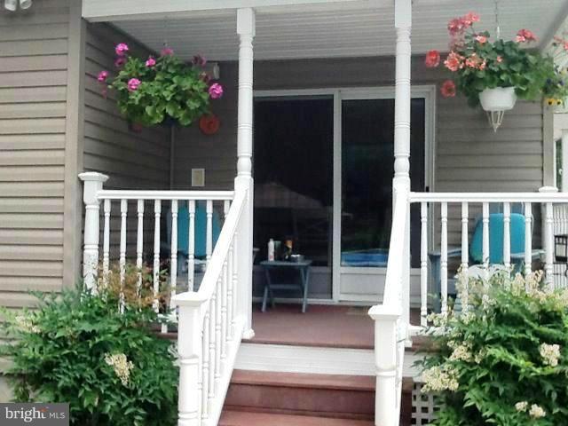 212 Elk Road Baltimore, MD 21221 - Photo 20 of 28 Rear Porch w/Trex Decking