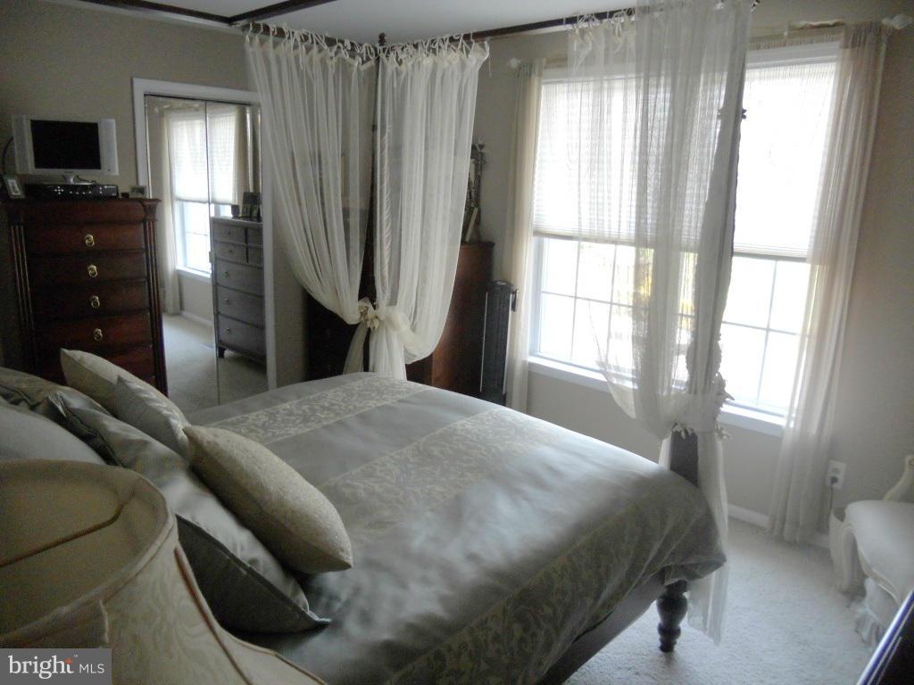212 Elk Road Baltimore, MD 21221 - Photo 10 of 28 Master Bedroom