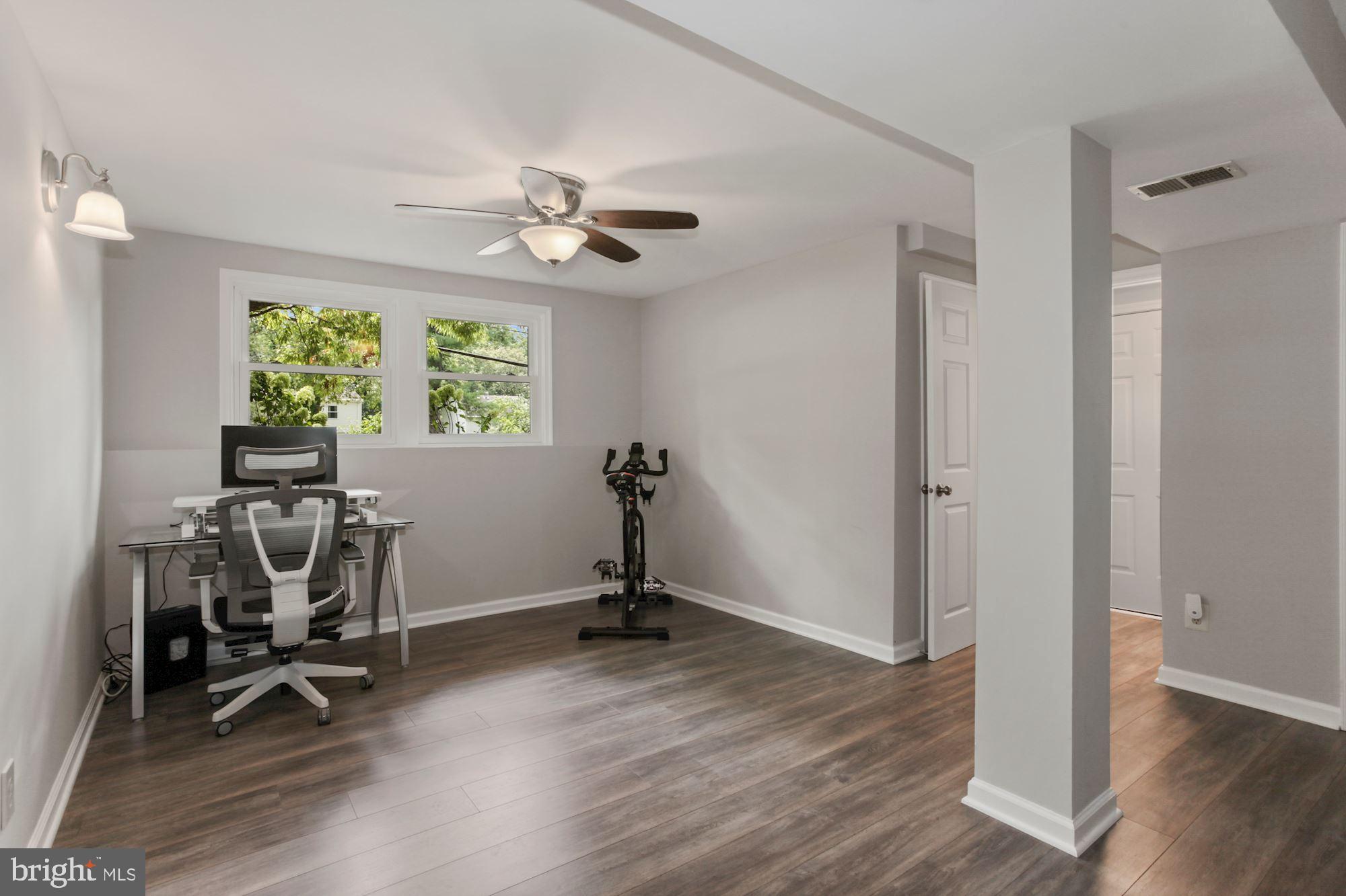 9140 Burke Road Burke, VA 22015 - Photo 25 of 40 Gallery Image 25