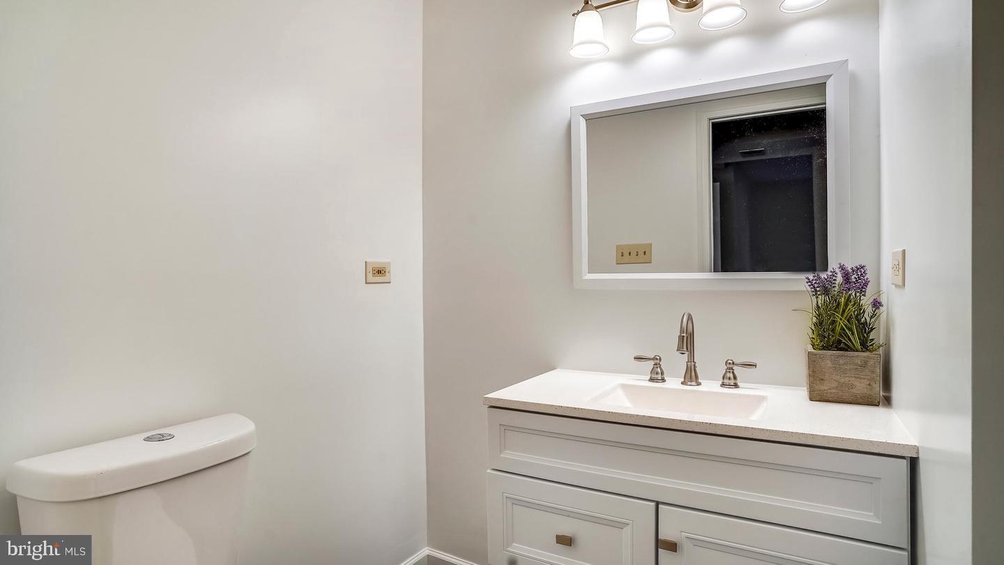 9140 Burke Road Burke, VA 22015 - Photo 30 of 40 Gallery Image 30