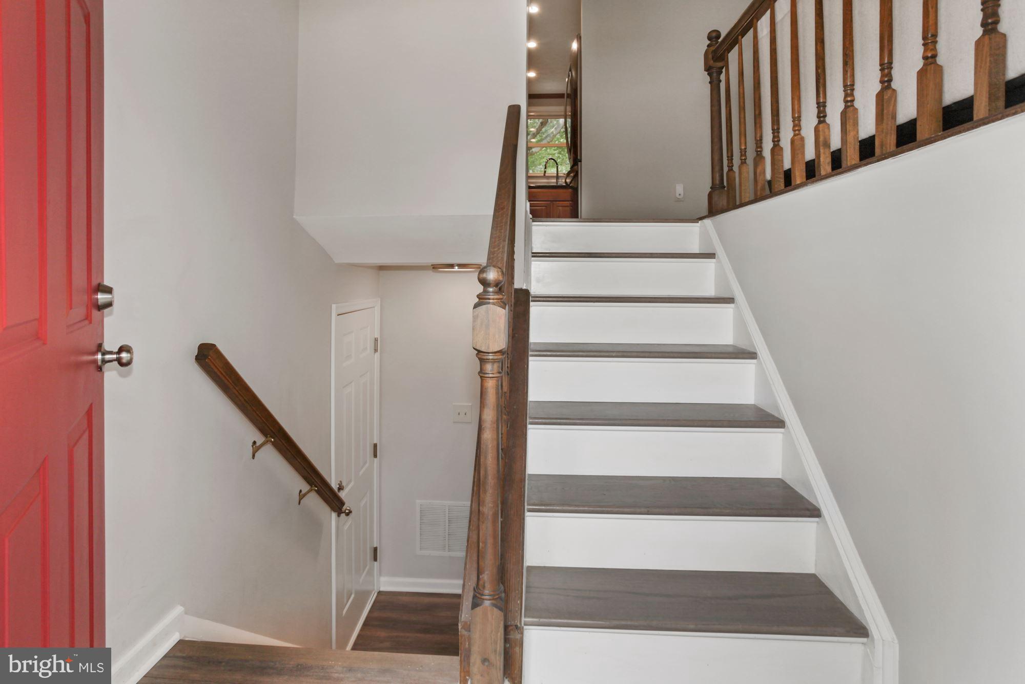 9140 Burke Road Burke, VA 22015 - Photo 4 of 40 Gallery Image 4