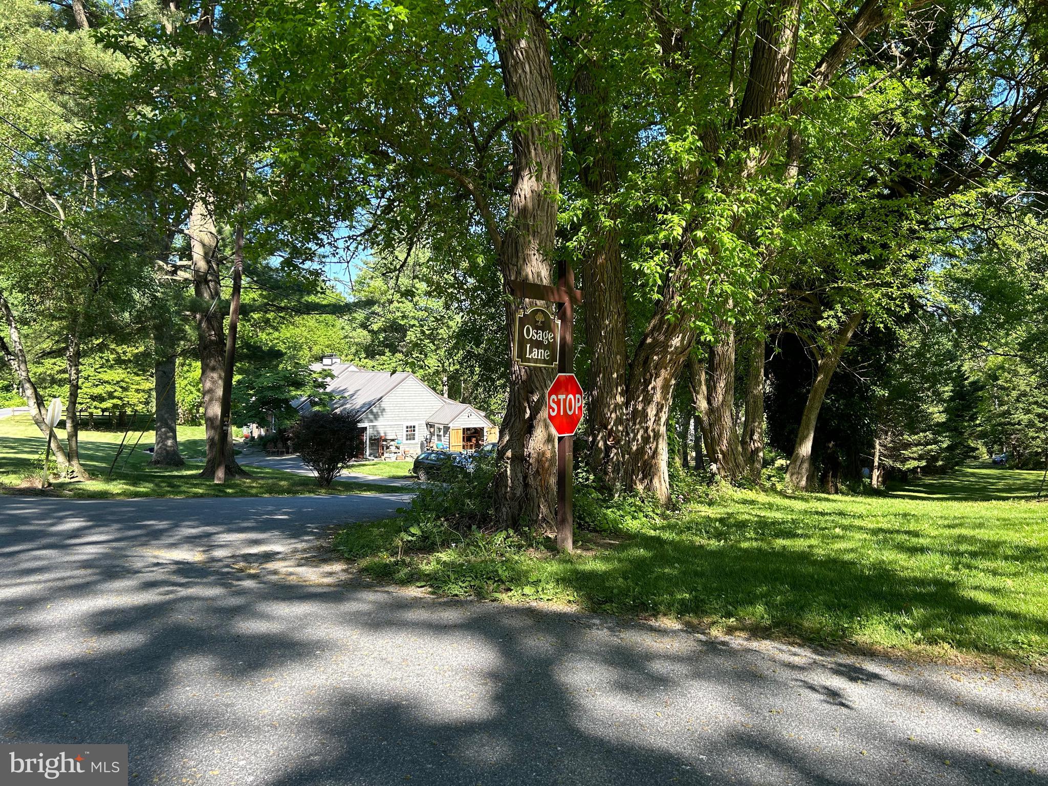 123 Osage Lane Newark, DE 19711 - Photo 12 of 19 Lane Sign for secluded property