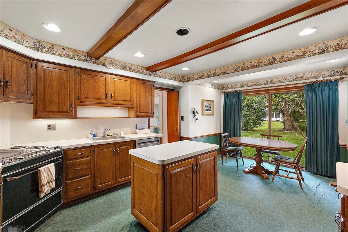 1485 Torrey Road Grosse Pointe Woods, MI 48236 - Photo 17 of 60