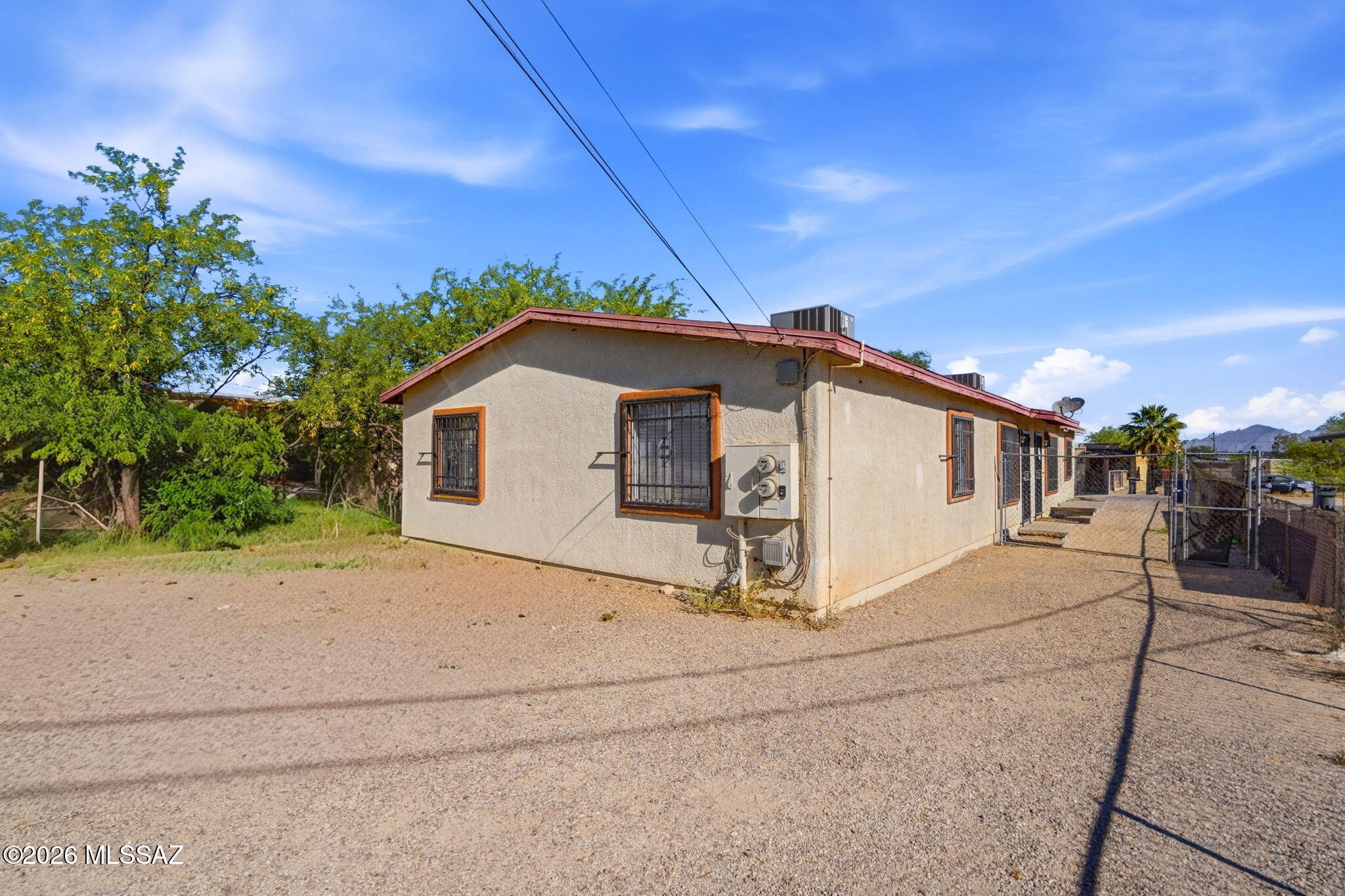 1044 East 27th Street Tucson, AZ 85713 - Photo 1 of 18