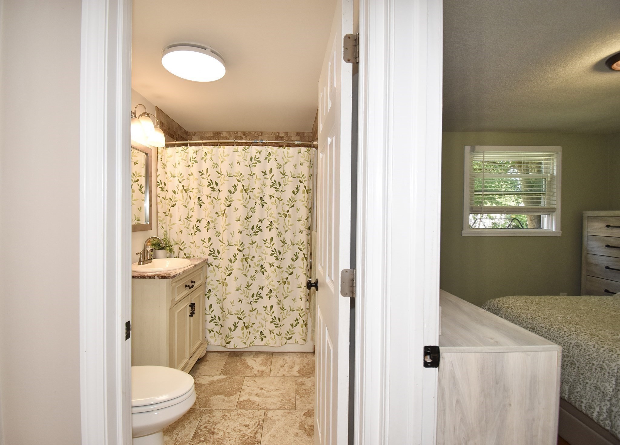 92 Louis Road Springfield, MA 01118 - Photo 25 of 34 Gallery Image 25
