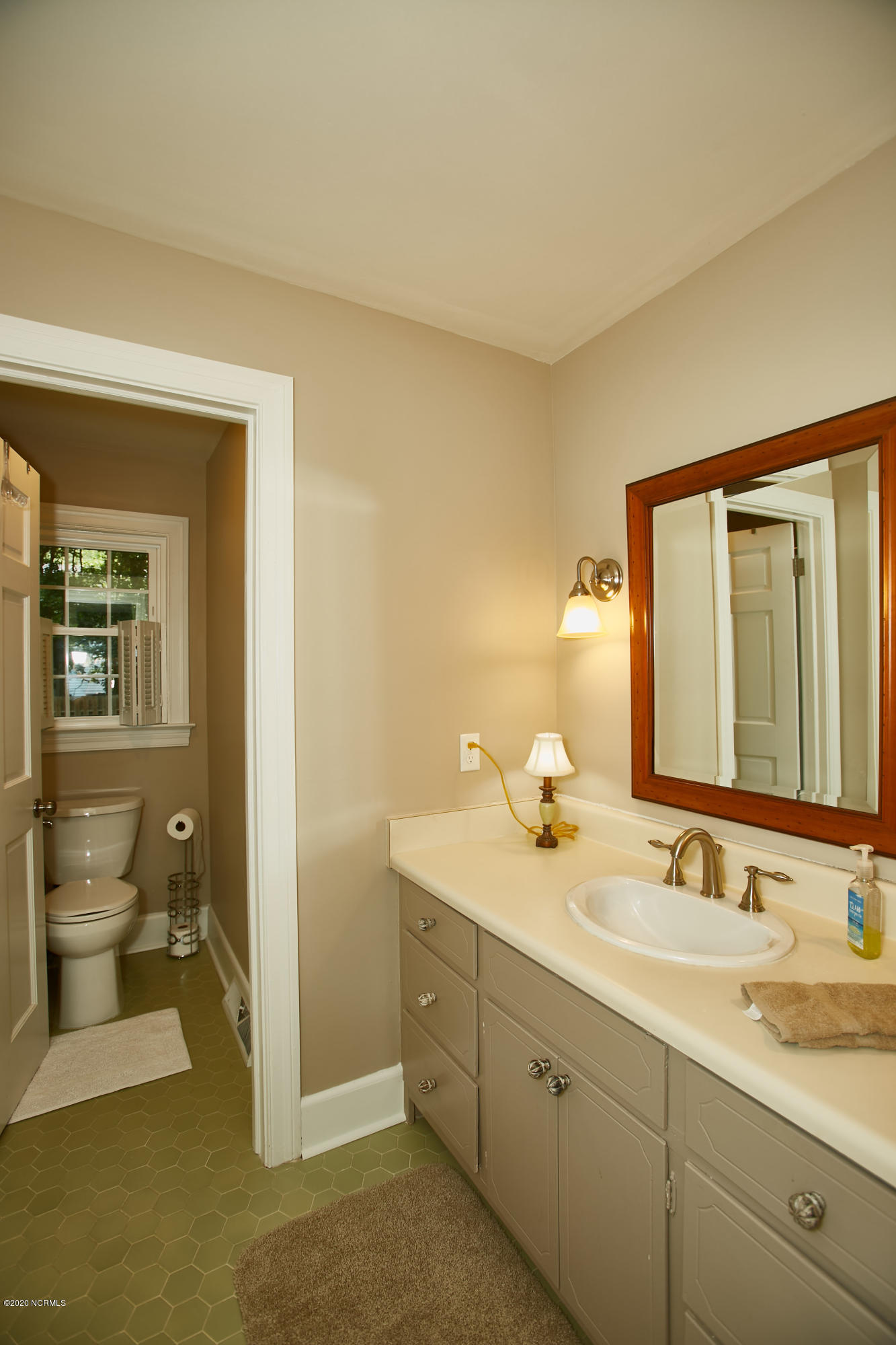 1210 Waverly Road Northwest Wilson, NC 27896 - Photo 10 of 18 Guest Bath