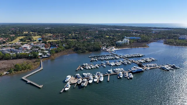 $419,900 | 9300 Baytowne Wharf Boulevard, Unit 410, Miramar Beach, FL 32550