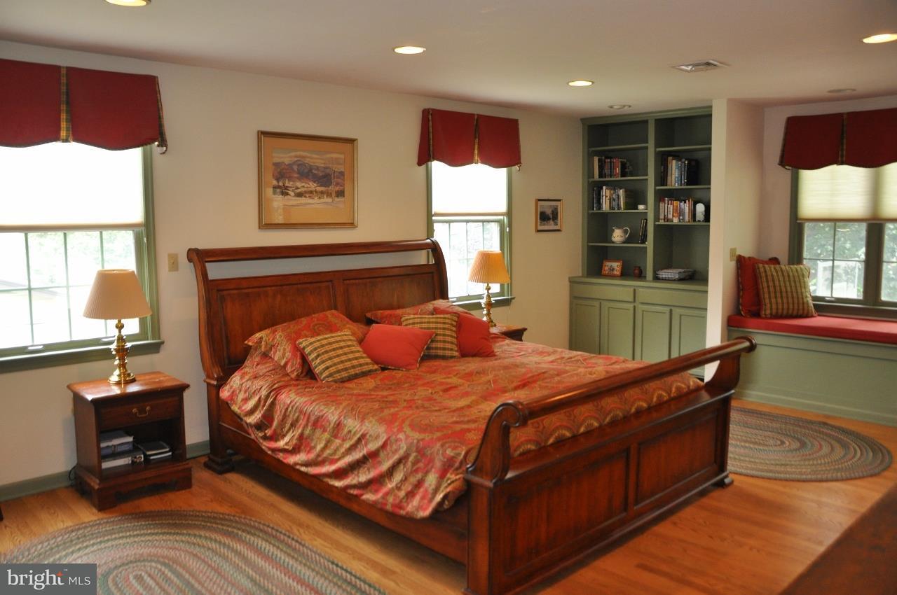 730 Pinehurst Road York, PA 17402 - Photo 11 of 27 Gallery Image 11
