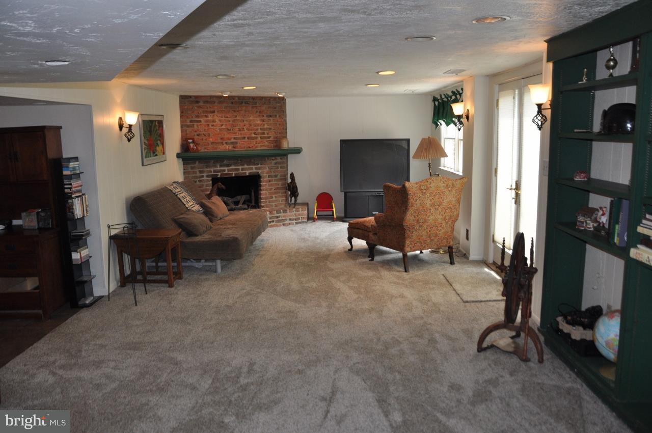 730 Pinehurst Road York, PA 17402 - Photo 20 of 27 Gallery Image 20