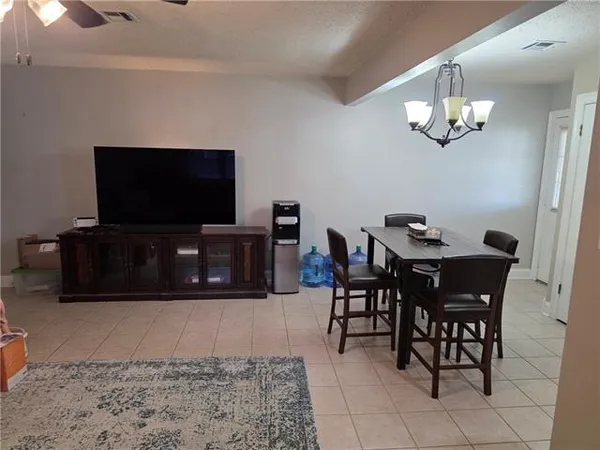 $2,200 | 148 Ehret Place, Marrero, LA 70072