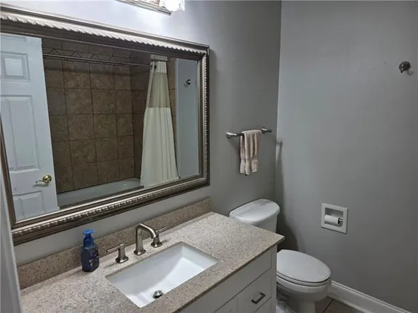 $2,200 | 148 Ehret Place, Marrero, LA 70072