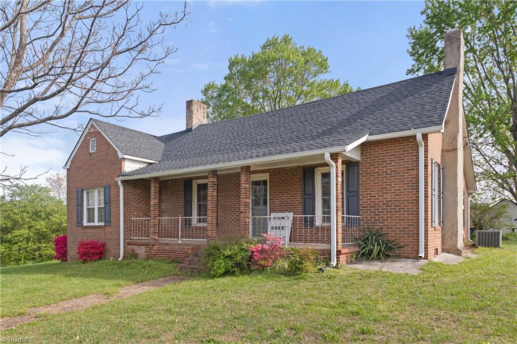 3054 North Old 52 Road Pinnacle, NC 27043 - Photo 12 of 41