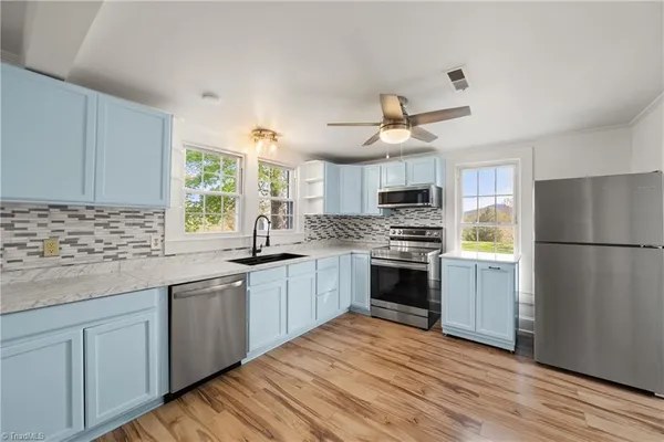 $289,000 | 3054 North Old 52 Road, Pinnacle, NC 27043