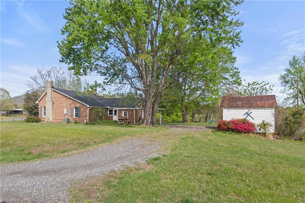 3054 North Old 52 Road Pinnacle, NC 27043 - Photo 39 of 41