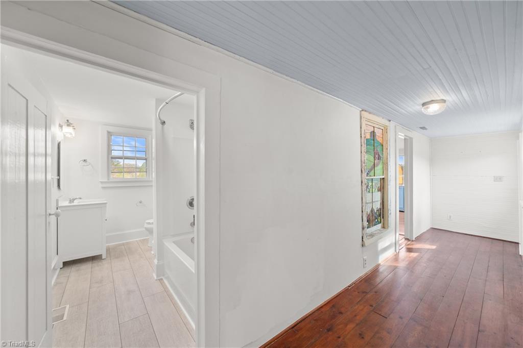 3054 North Old 52 Road Pinnacle, NC 27043 - Photo 6 of 41