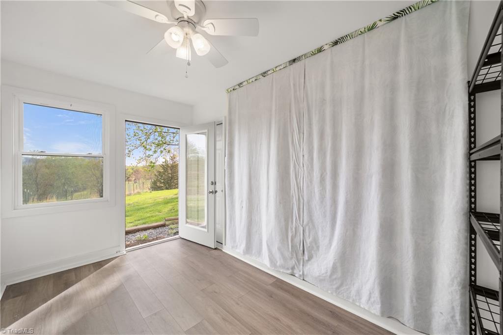 3054 North Old 52 Road Pinnacle, NC 27043 - Photo 8 of 41