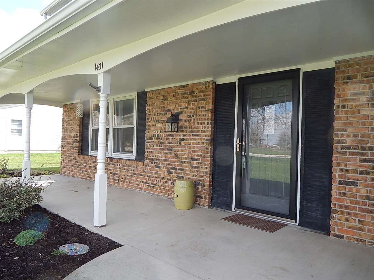 1431 Stogdill Road Bluffton, IN 46714 - Photo 4 of 34 Gallery Image 4