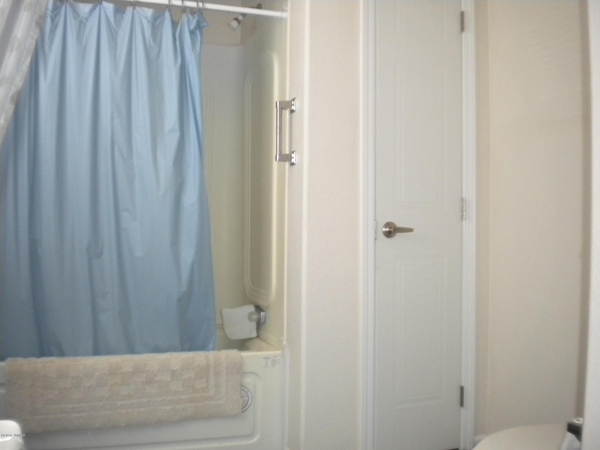 2727 Senior Center Street Overgaard, AZ 85933 - Photo 11 of 21