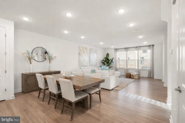 $939,000 | 4901 Longmire Way, Chantilly, VA 20151