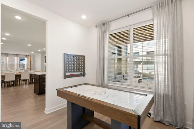 $939,000 | 4901 Longmire Way, Chantilly, VA 20151