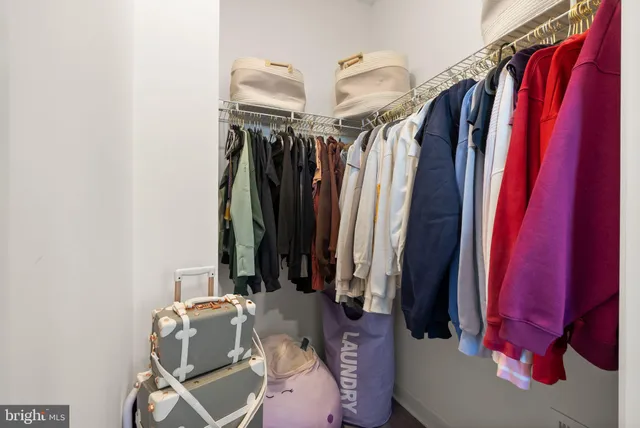 $939,000 | 4901 Longmire Way, Chantilly, VA 20151