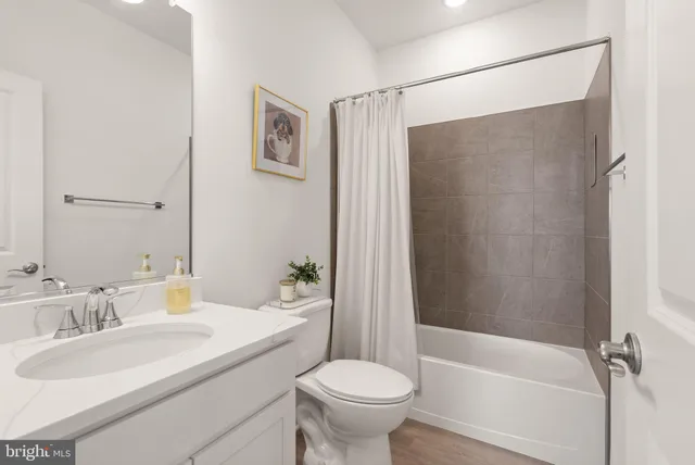 $939,000 | 4901 Longmire Way, Chantilly, VA 20151