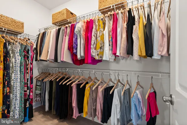 $939,000 | 4901 Longmire Way, Chantilly, VA 20151