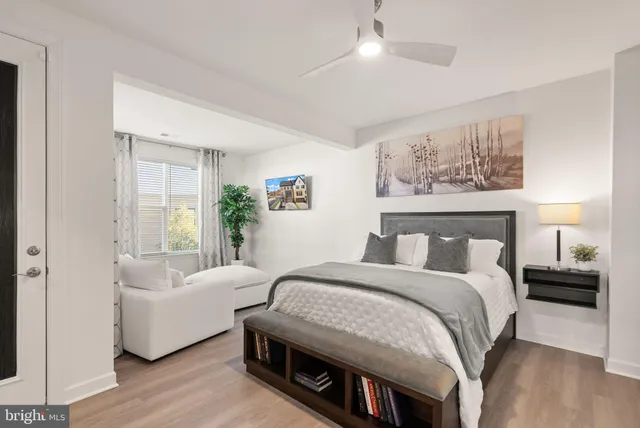 $939,000 | 4901 Longmire Way, Chantilly, VA 20151