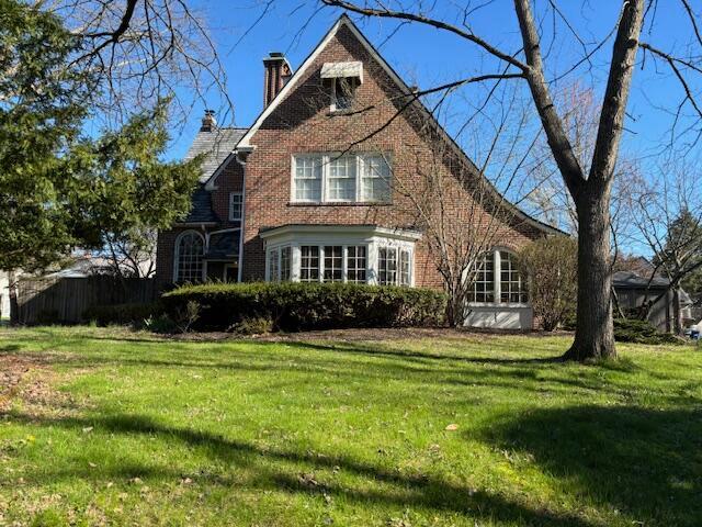 250 Arden Road Columbus, OH 43214 - Photo 1 of 1 250 Arden front blue sky