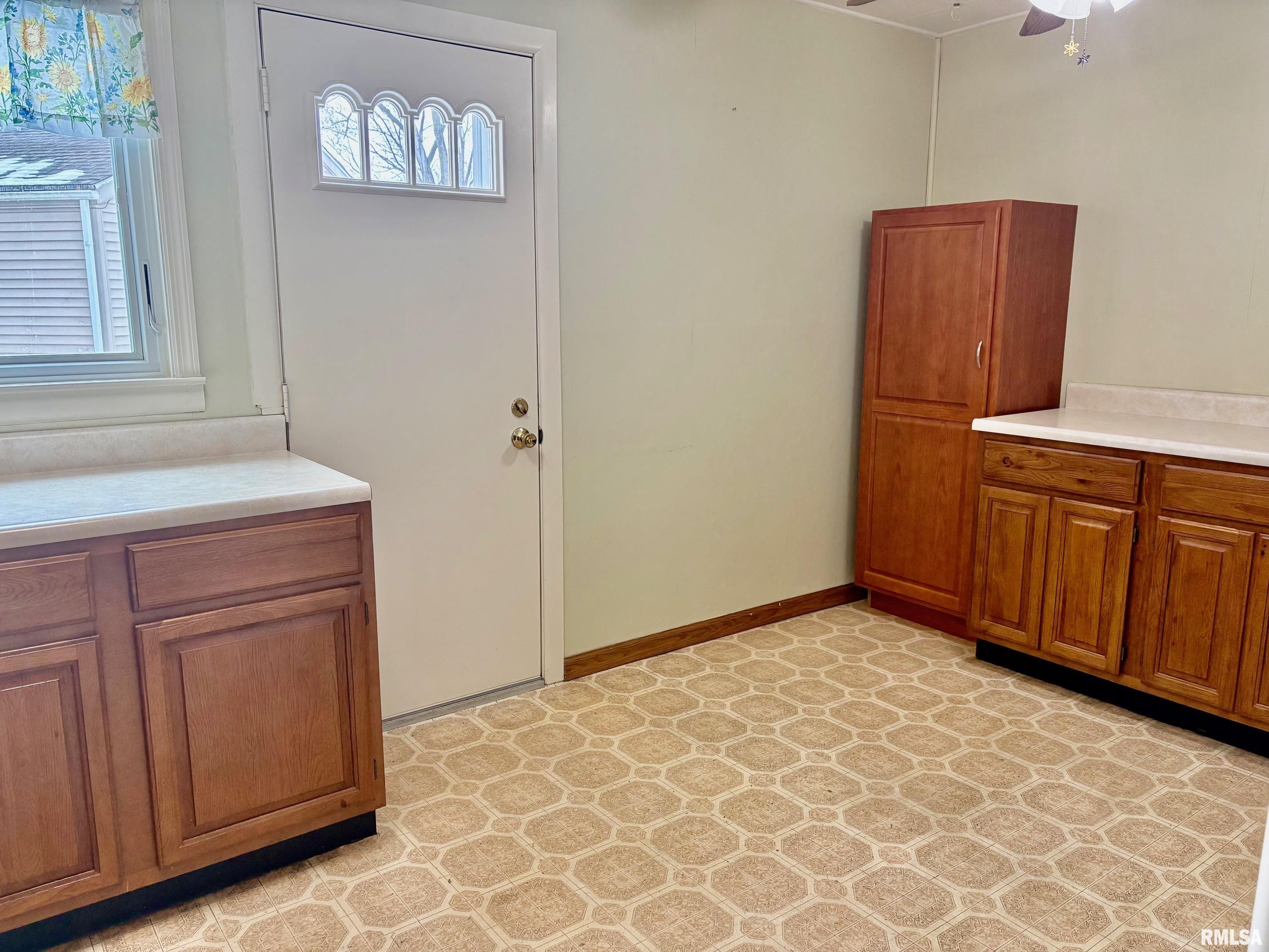 6 Ridge Court Springfield, IL 62703 - Photo 8 of 20